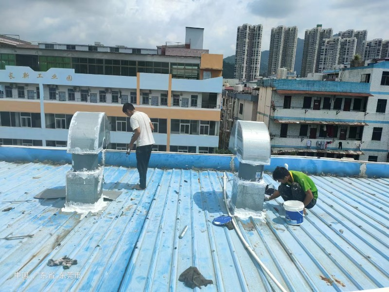 和平钢结构屋面涂料维修方法